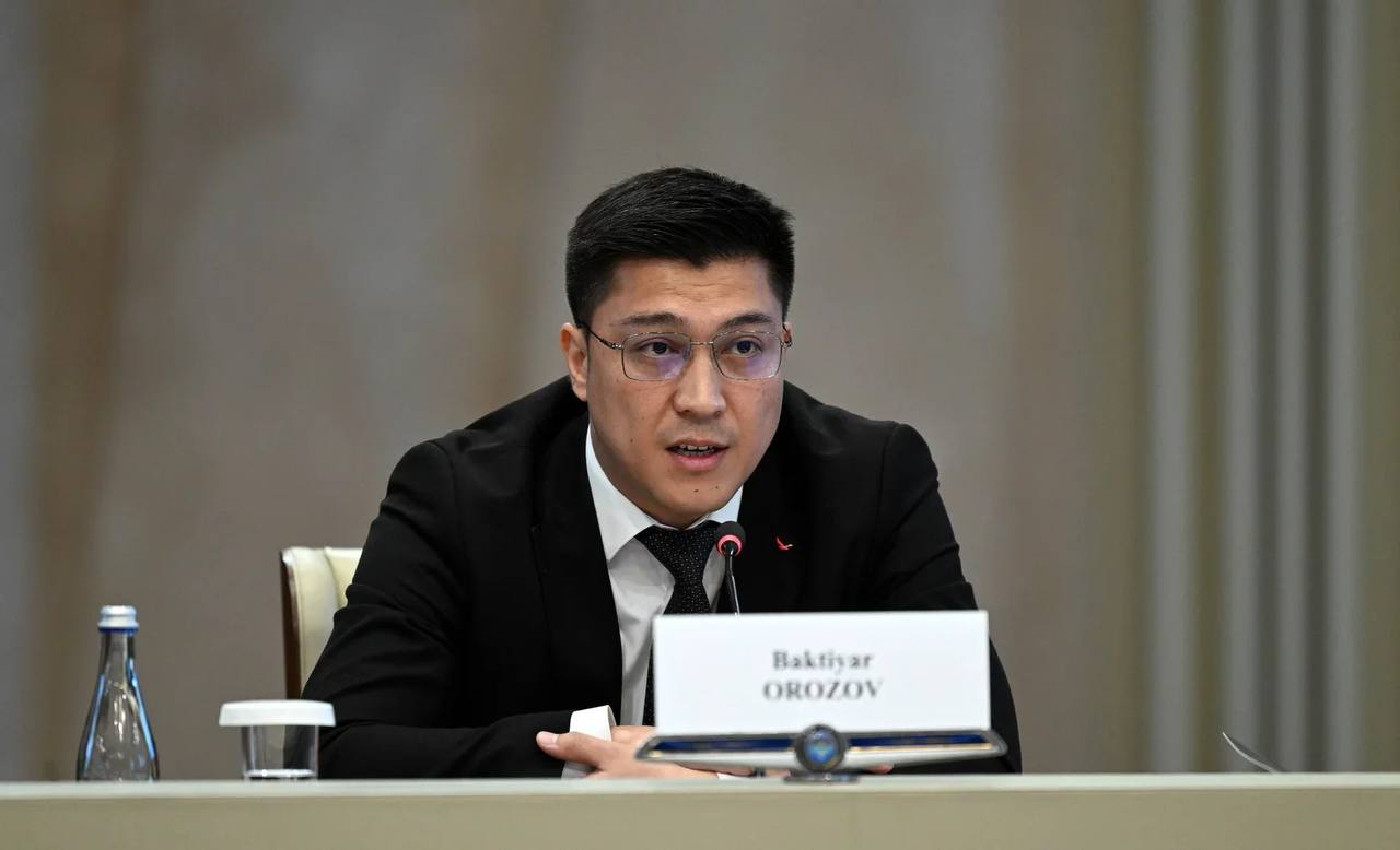 Экс-министра науки Кыргызстана Бахтияра Орозова лишили водительских прав за нетрезвое вождение 