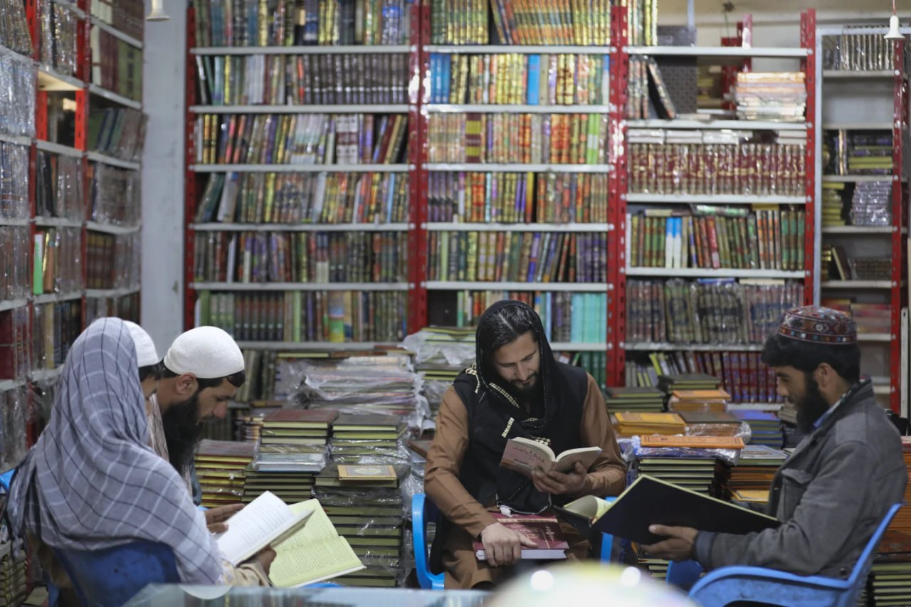 В Афганистане из университетских программ исключили книги женщин и запретили ряд дисциплин