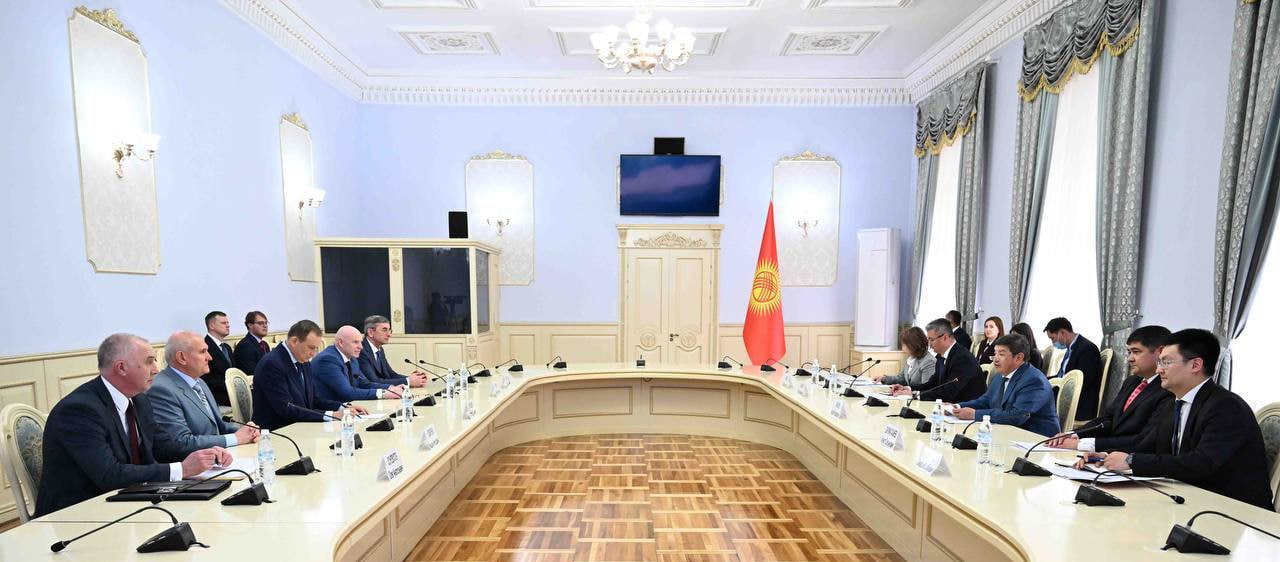 Глава кабмина Кыргызстана принял губернатора Ленинградской области
