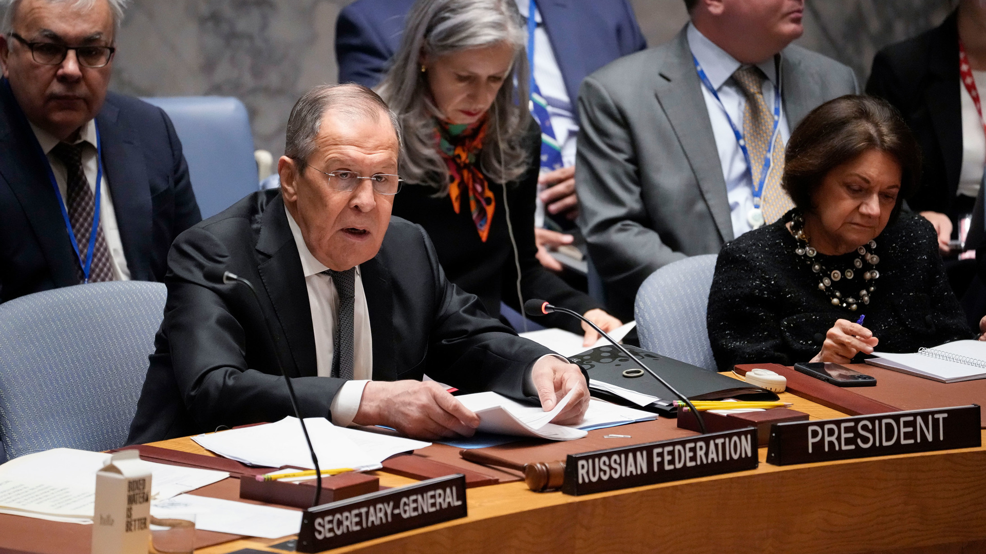 Россия выступает за снятие с талибов* санкций Совбеза ООН