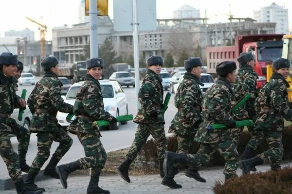 Туркменская армия: массовый исход личного состава и запрет на увольнения