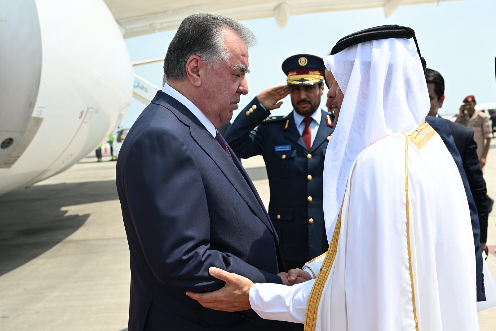  Рахмон на саммите в Дохе: поддержка Катара, призыв к единству и миру