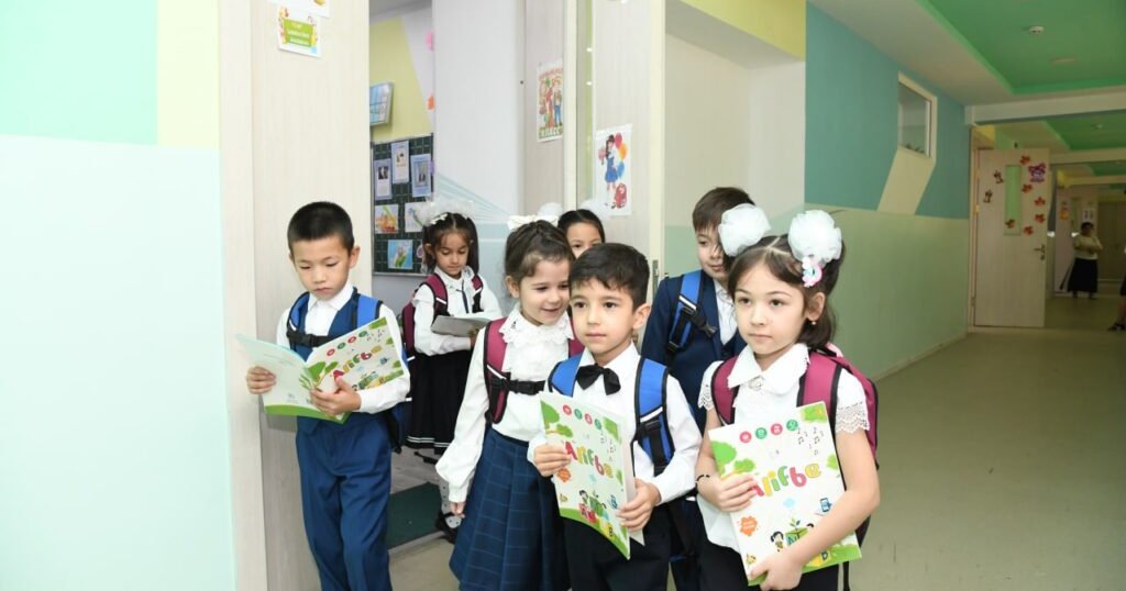 Государство оплатит кружки и продлёнку школьникам Узбекистана